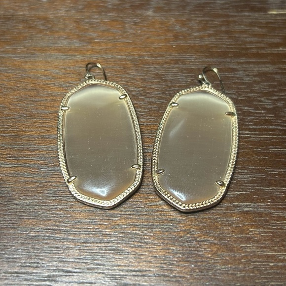 Kendra Scott • Danielle Earrings • Rose Gold Peach Cat’s Eye • French Wire - Picture 5 of 5